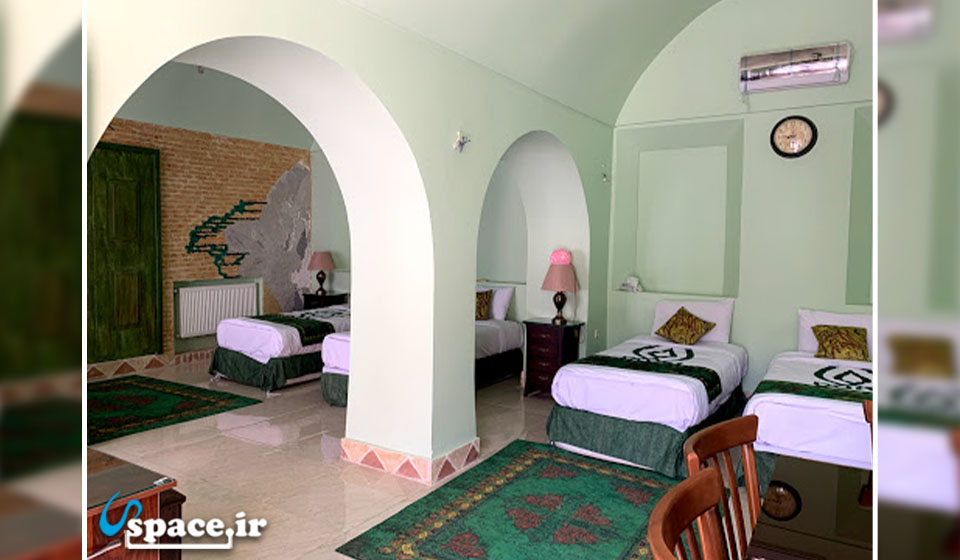 نمای اتاق پنج تخته هتل سنتی پارسیک - یزد